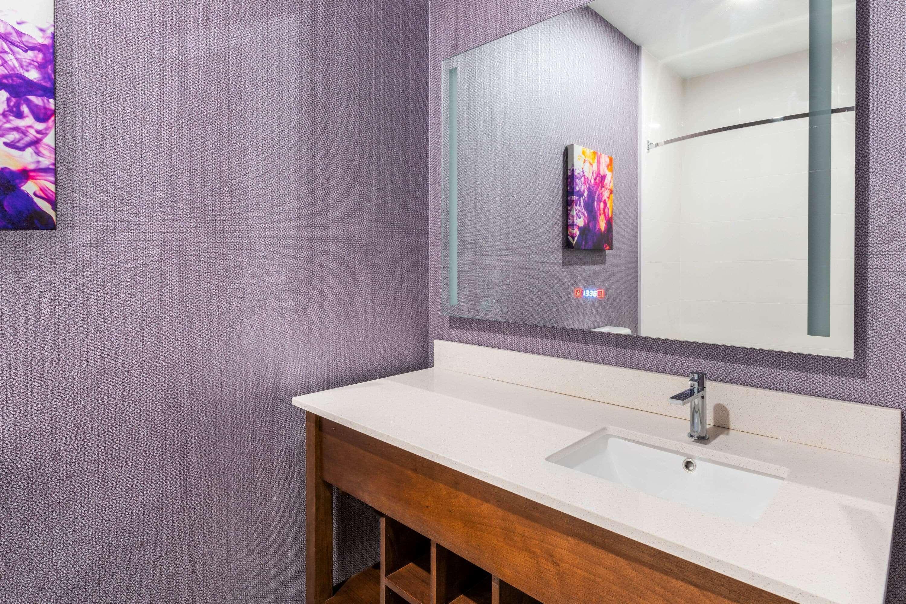 La Quinta Inn & Suites By Wyndham Lewisville Bagian luar foto