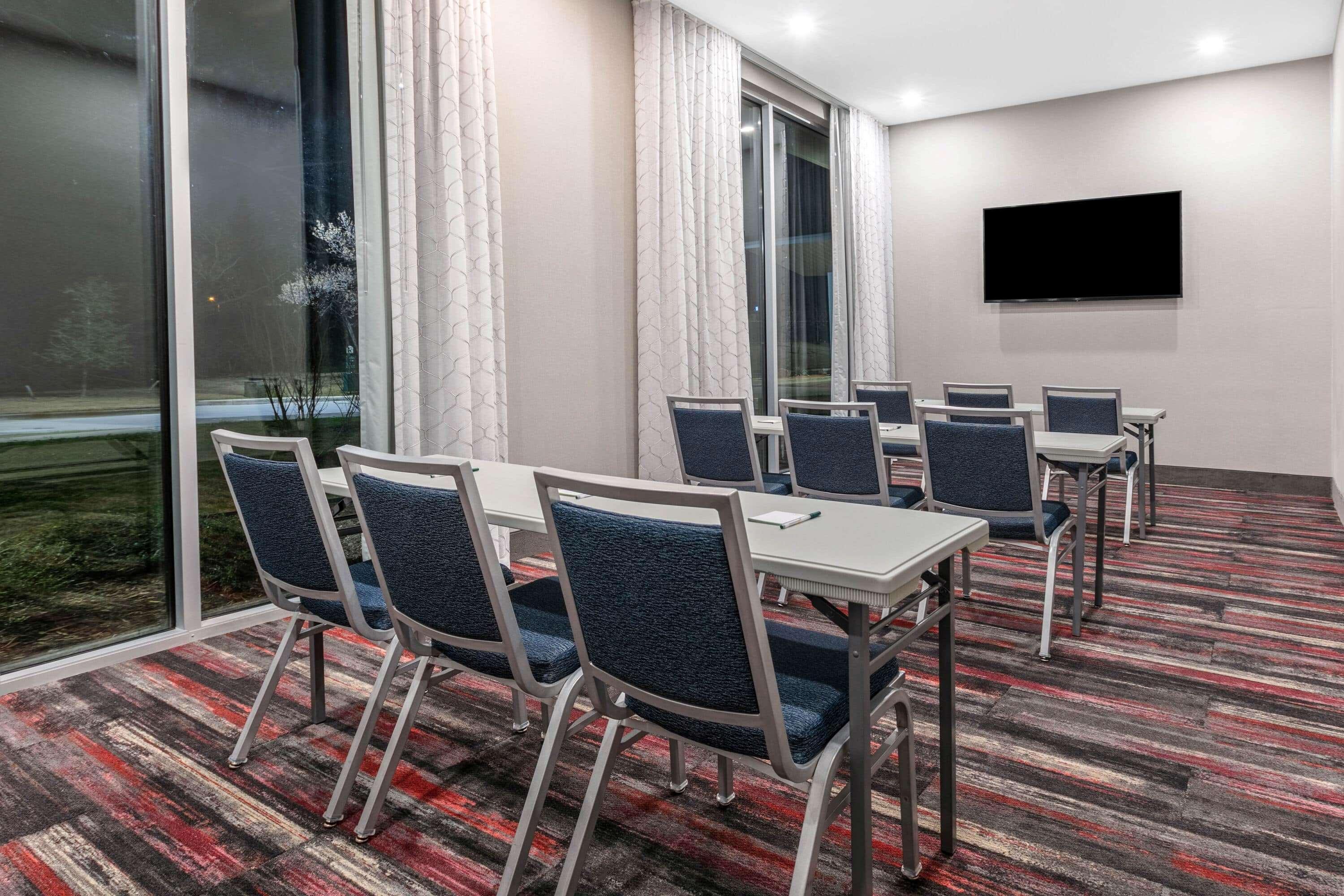 La Quinta Inn & Suites By Wyndham Lewisville Bagian luar foto